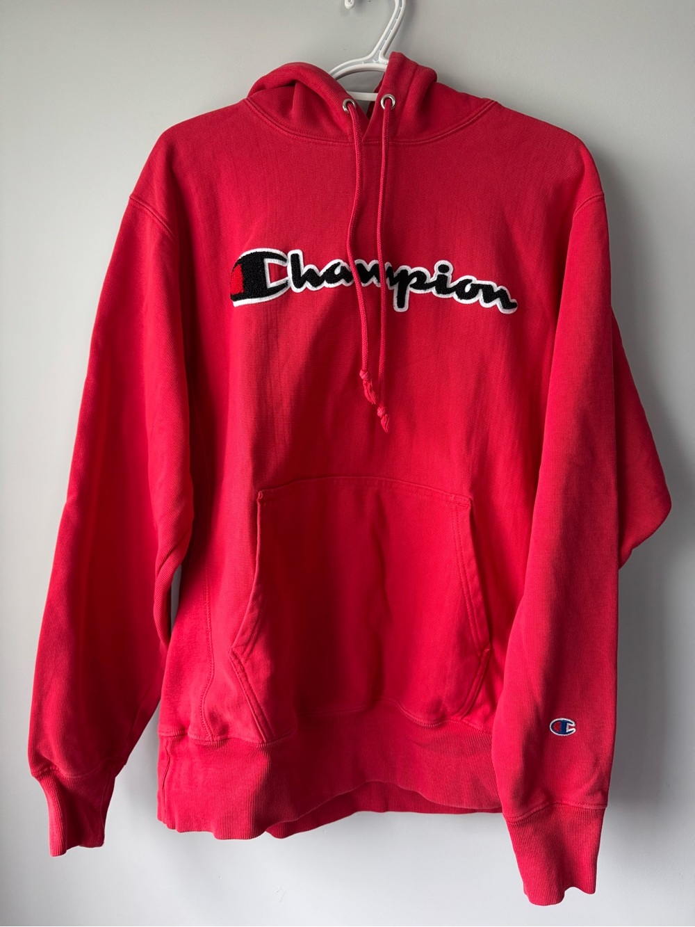 (M) Men’s Champion Red Pullover Hoodie with Hood and Drawstrings